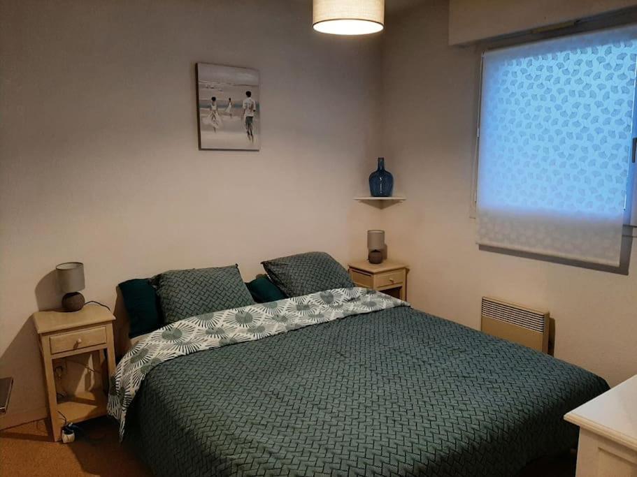 Hyper Centre De Sarzeau, Grand Appartement Au Calme Avec Jardinet Exteriör bild