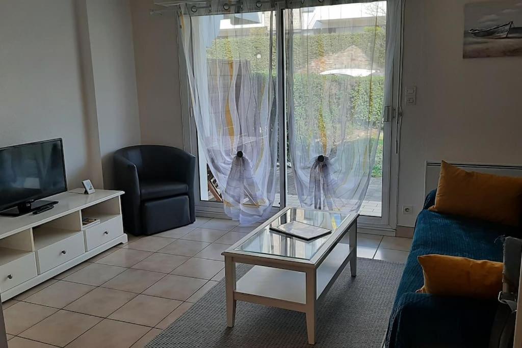 Hyper Centre De Sarzeau, Grand Appartement Au Calme Avec Jardinet Exteriör bild